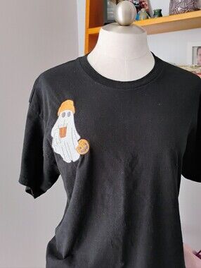 Hipster Coffee Ghost Embroidered Size Large tshirt